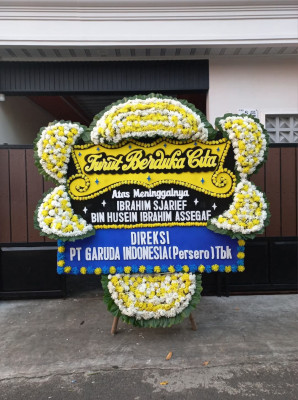 Papan Bunga Duka di Tambun Nabolon